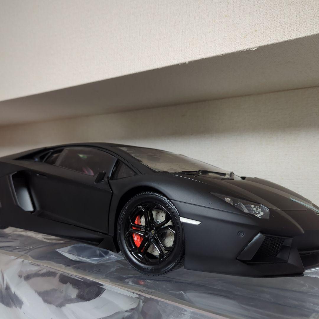 1/8 ポケール Pocher ランボルギーニ アヴェンタドール