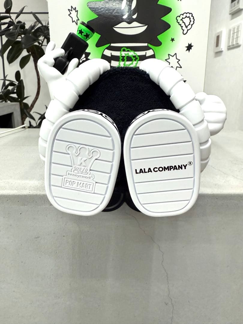 【完売品】 molly 400% フィギュア Durian Man