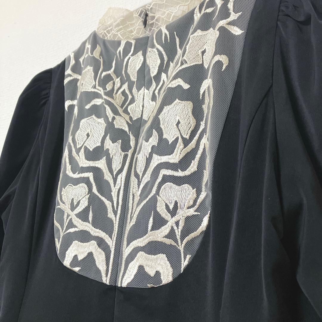 美品　人気　エトル　バック刺繍フレアドレス　パーティー　オケージョン　M