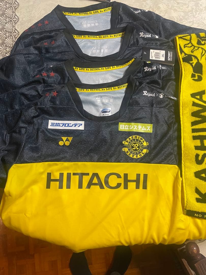 柏レイソルユニフォームとタオルマフラー　4セット