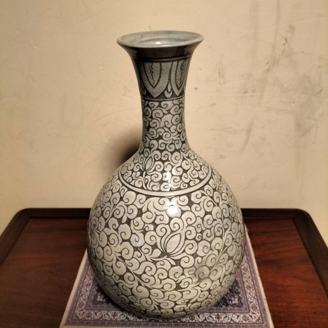 朝鮮美術　高麗　粉青沙器　三島牡丹唐草模様　花瓶