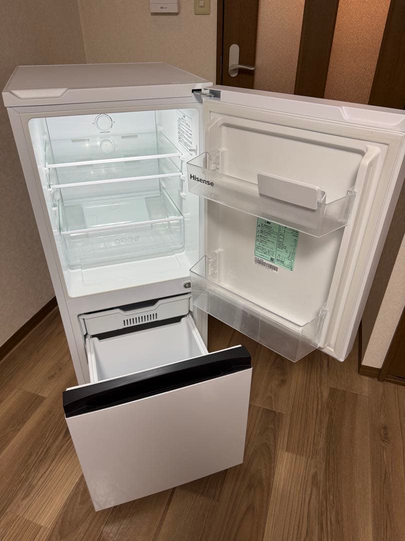K*n様 Hisense 冷蔵庫 HR-D13E3W 2024年製　135L