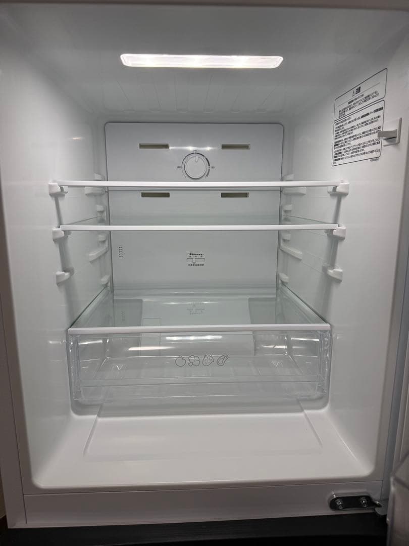K*n様 Hisense 冷蔵庫 HR-D13E3W 2024年製　135L