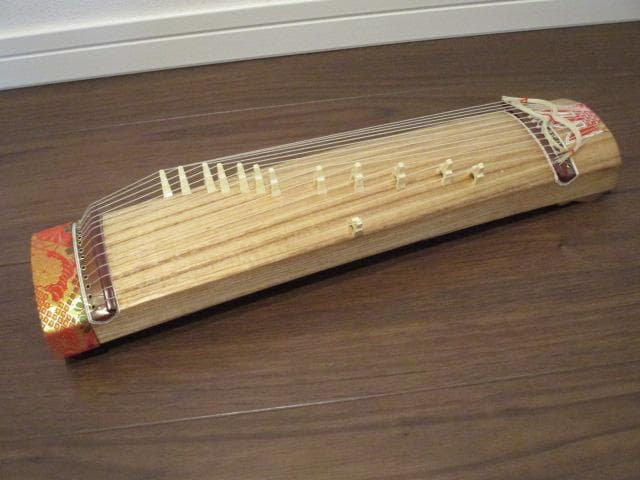 美品　 希少　逸品　ミニ琴　お琴　琴　13弦　和楽器 　弦楽器　箏　短琴　琴柱
