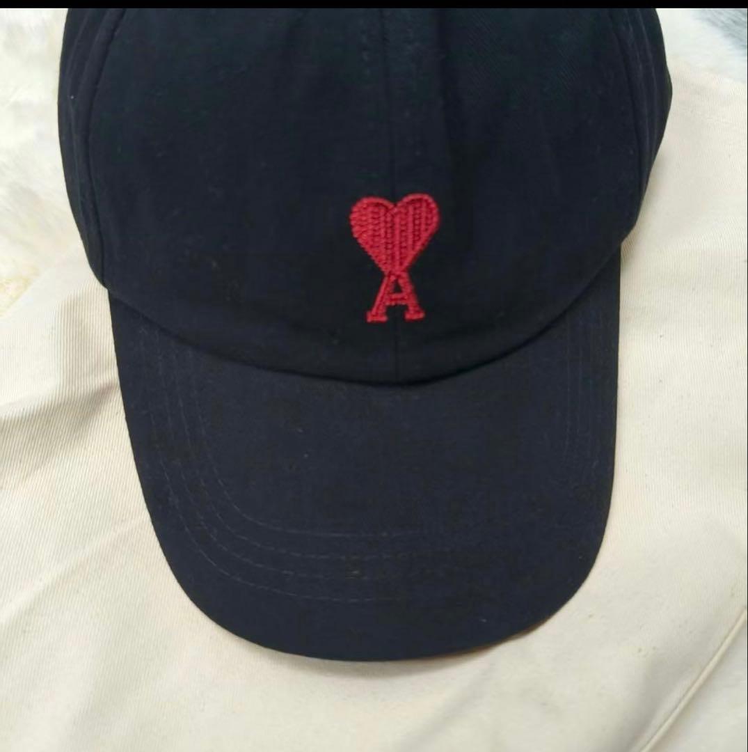 AMI PARIS ロゴ刺繍 キャップ ブラック（Black）