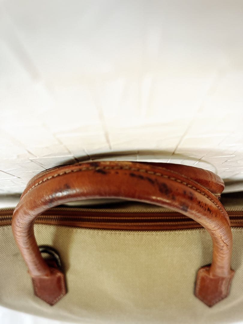 美品　イルビゾンテ　ビッグロゴ　ビジネス　ブリーフ　バッグ　カーキ