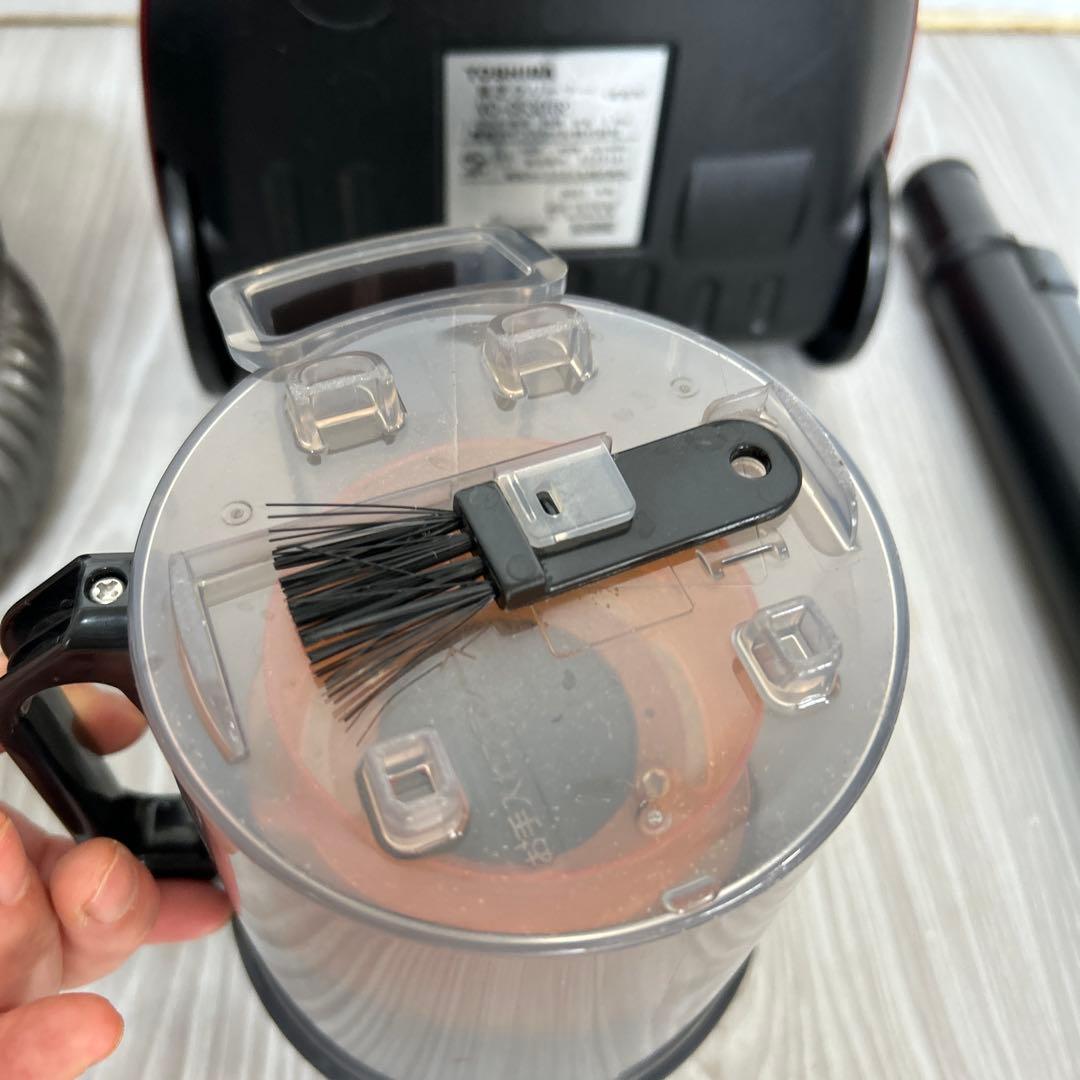 東芝　トルネオ　サイクロン掃除機　VC-CF30(R)　21年製