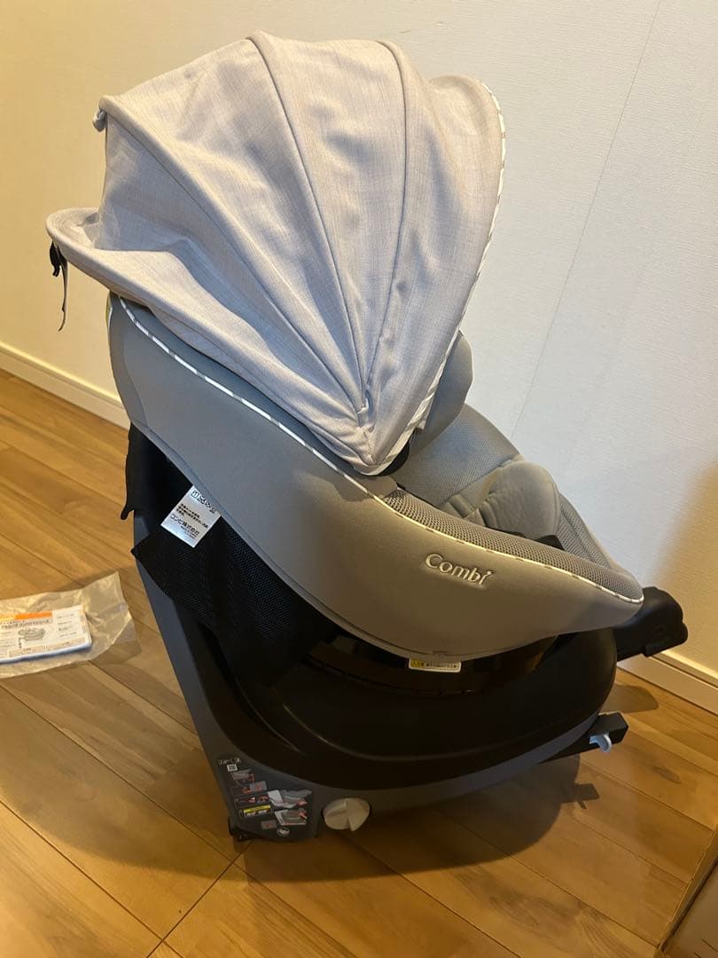 【極美品】 Combi クルムーヴアドバンス ISOFIX　JP-590付属品有