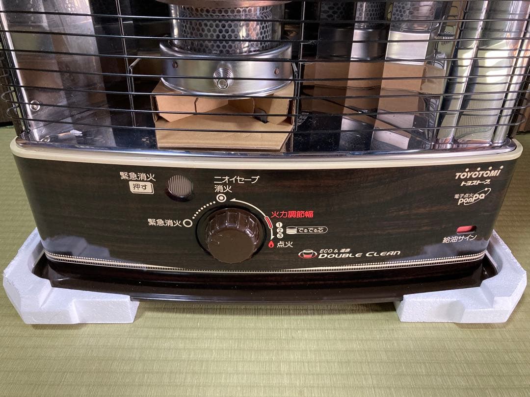 トヨトミ石油ストーブ　RC-W320 ダブルクリーン