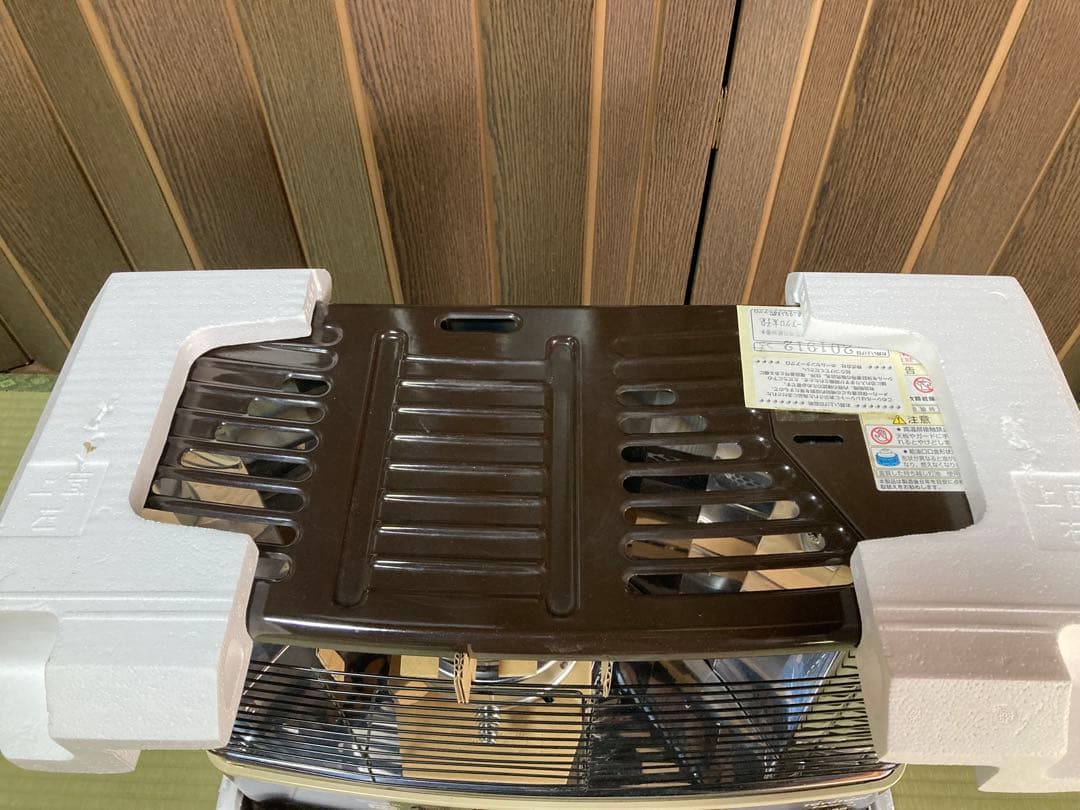 トヨトミ石油ストーブ　RC-W320 ダブルクリーン