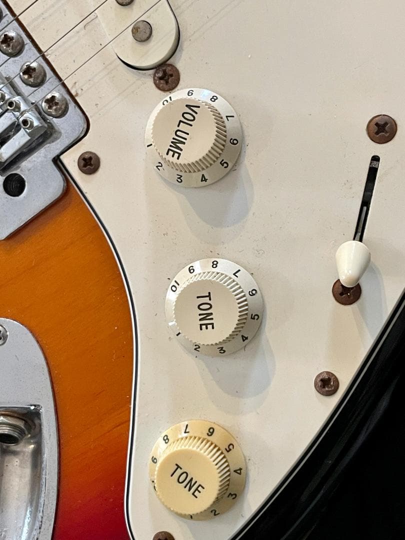 Fender Stratocaster サンバースト　トラ杢ネック