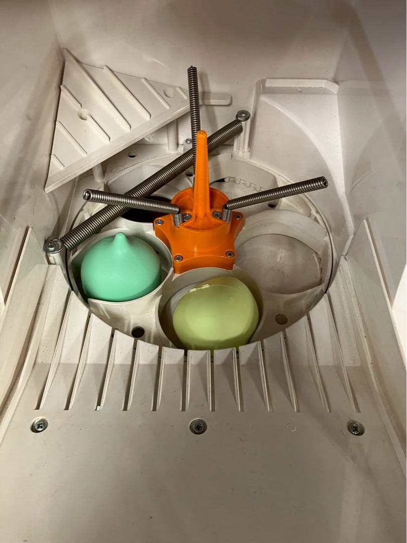 美品送料込み035 バンダイ製カプセルステーション中古(ガチャガチャ本体)