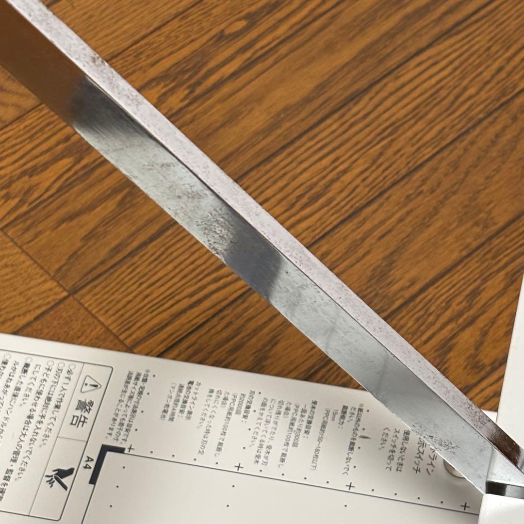 PLUS 手動断裁機　PK-513 動作品　カットライン点灯