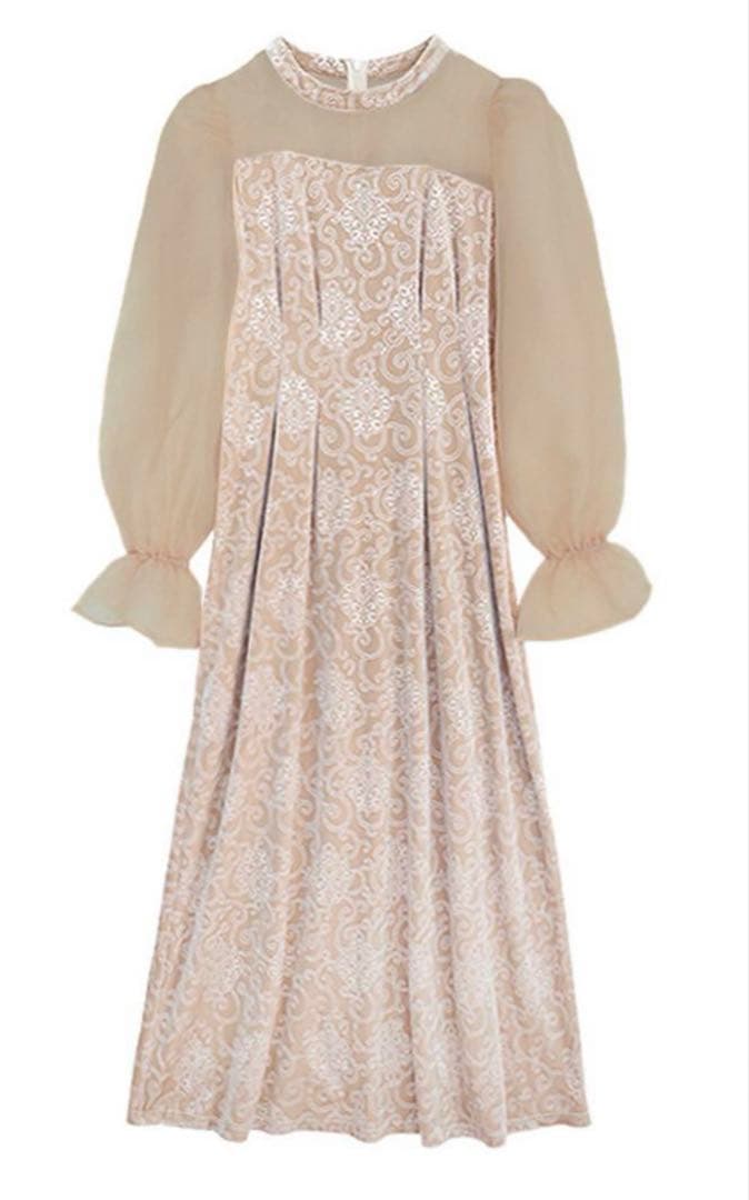 美品　AMAIL Mature paypuri dress ベージュ