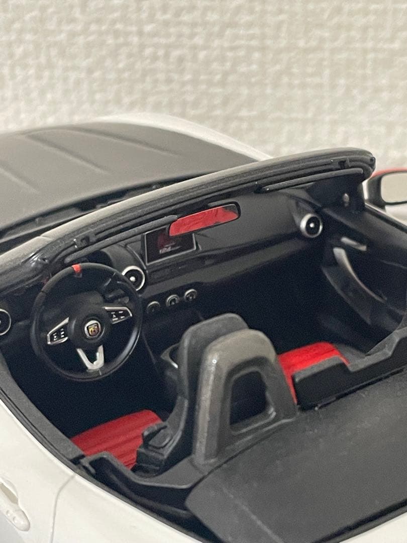 ★値下げ中　1/18 アバルト124 スパイダー