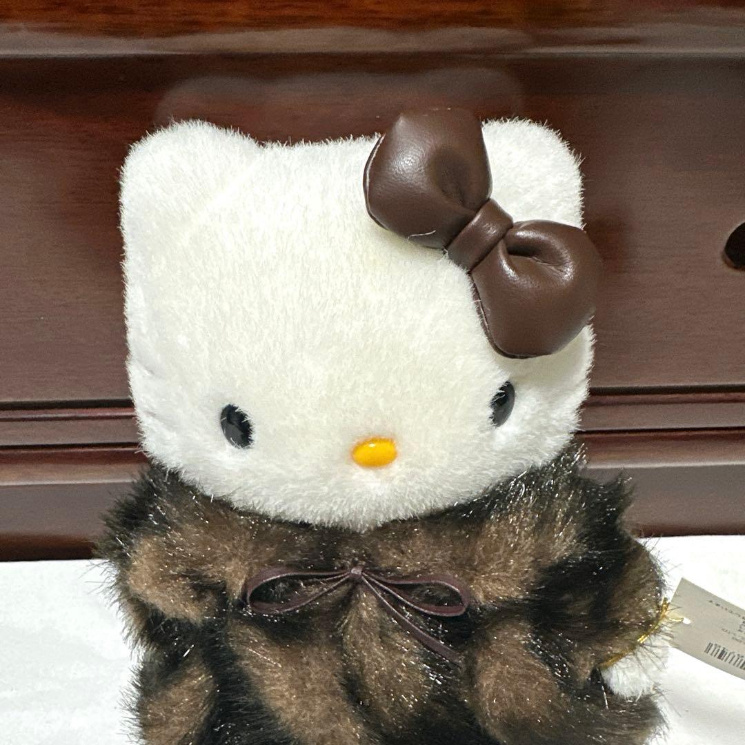 激レア品　サンリオ　ハローキティ　平成レトロ　ミンクのコート　ぬいぐるみ