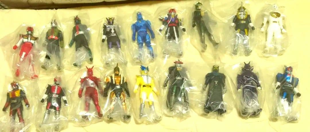 ★激レア　31点セット　未開封　仮面ライダー　ソフビフィギュア　10〜11cm