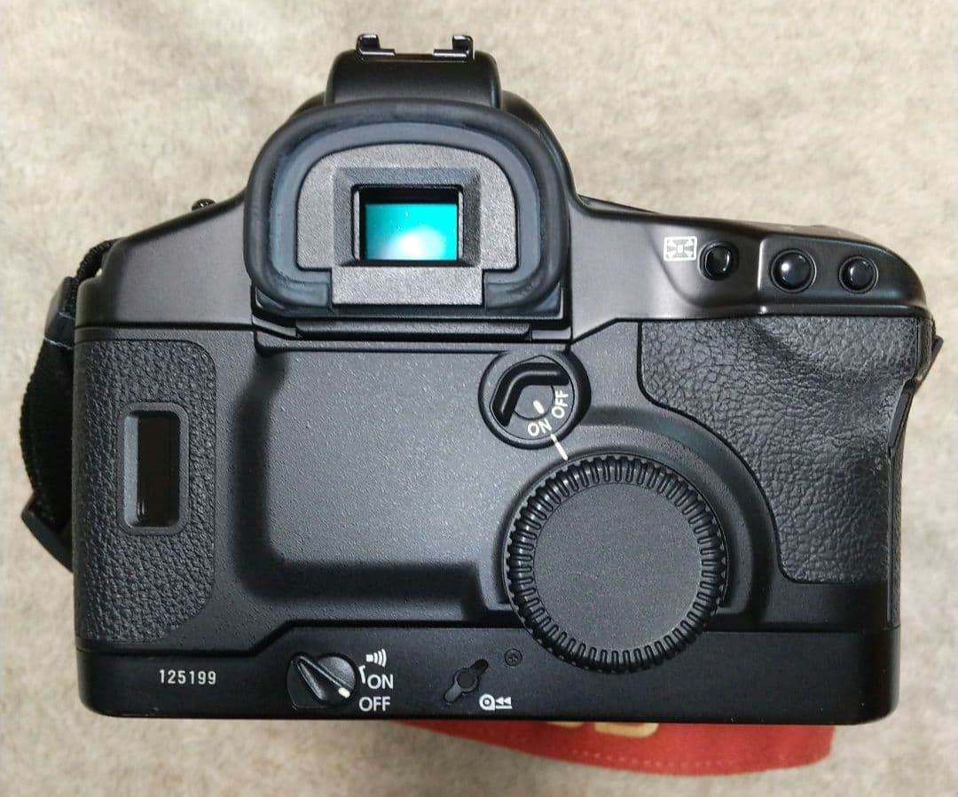 キヤノン　カメラEOS-1V　ズームレンズ