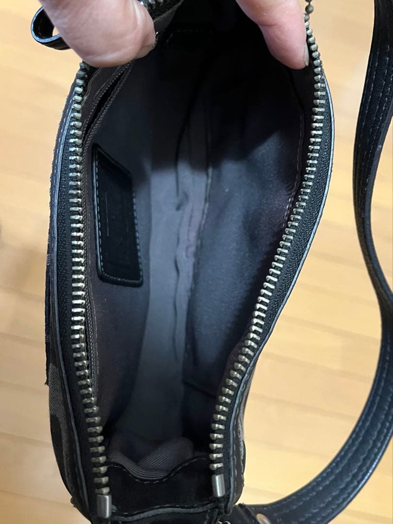 希少◆COACH ◆アクセサリーポーチ ハンドバッグ シグネチャー 黒