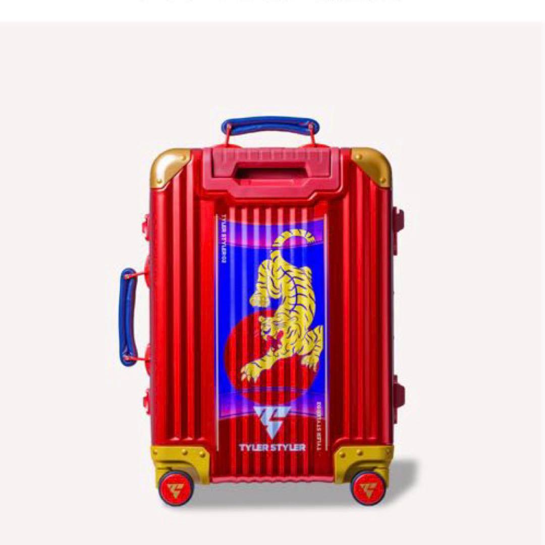 TylerStyler スーツケース　キャリー　機内持込　軽量　防水　限定品　赤