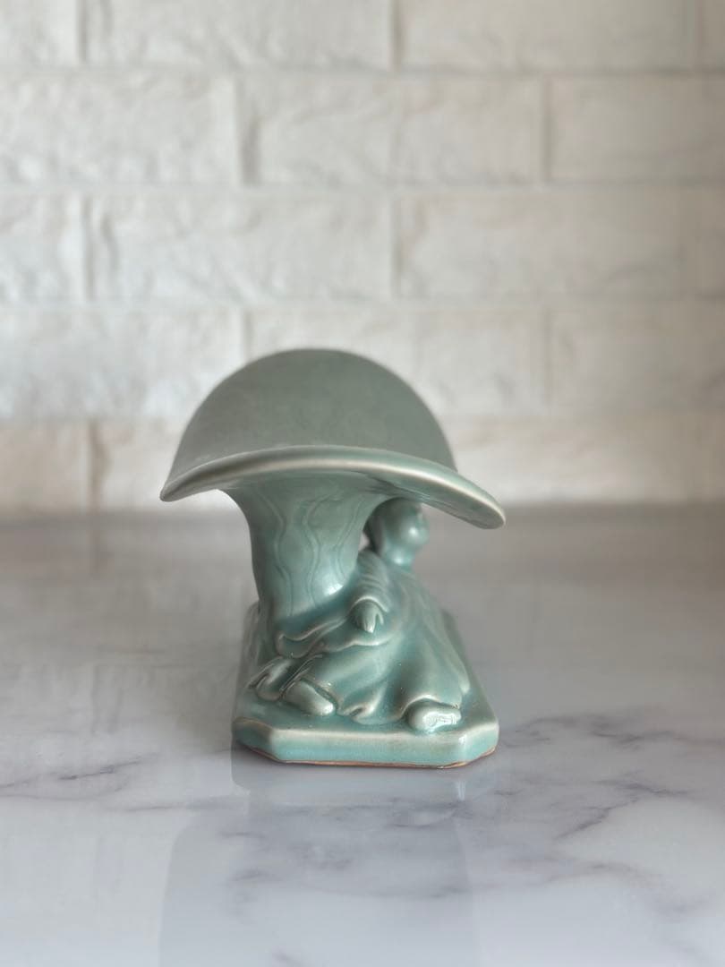 希少な高麗青磁(霧箱付き) 四方山