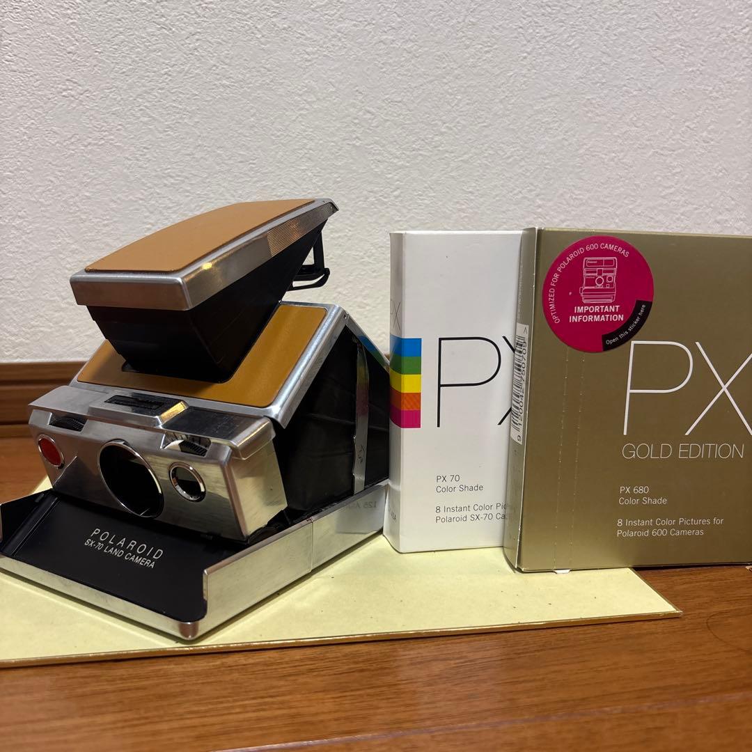 Polaroid SX-70 　フィルム2パック付き