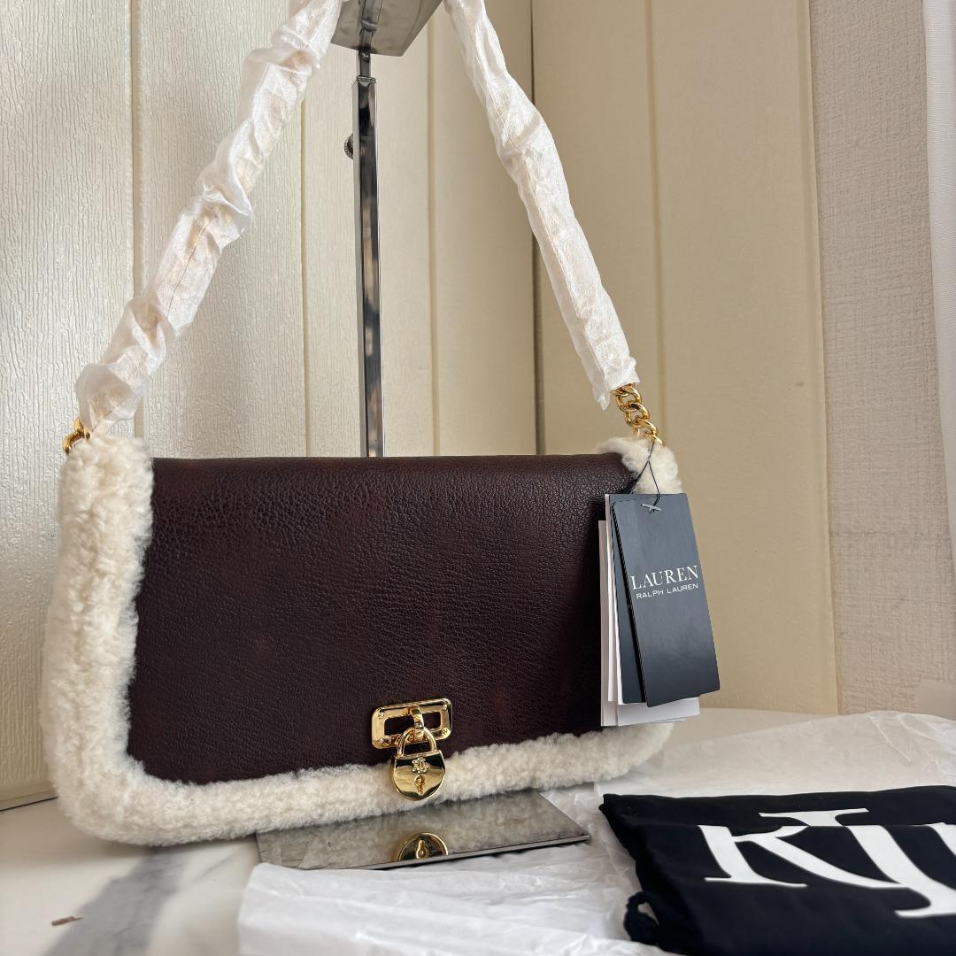 【新品未使用】ローレンラルフローレン　ボア　ショルダーバッグ　本革　チャーム　茶