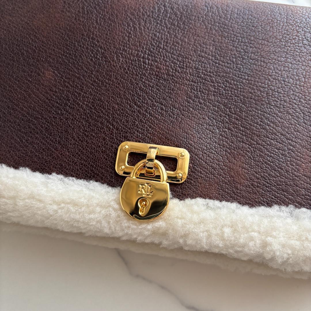 【新品未使用】ローレンラルフローレン　ボア　ショルダーバッグ　本革　チャーム　茶