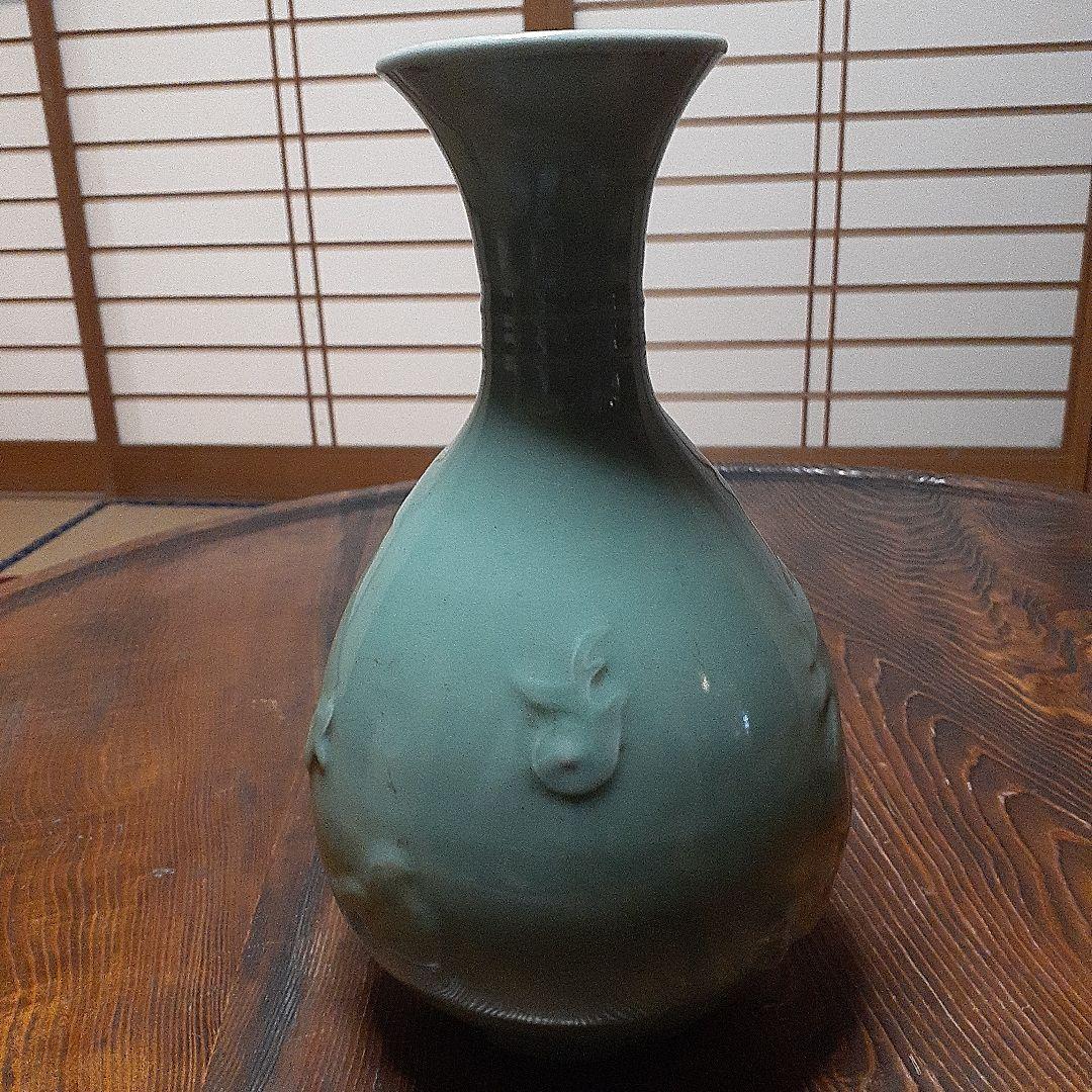 中国元時代龍泉窯浮彫雲龍図大花瓶