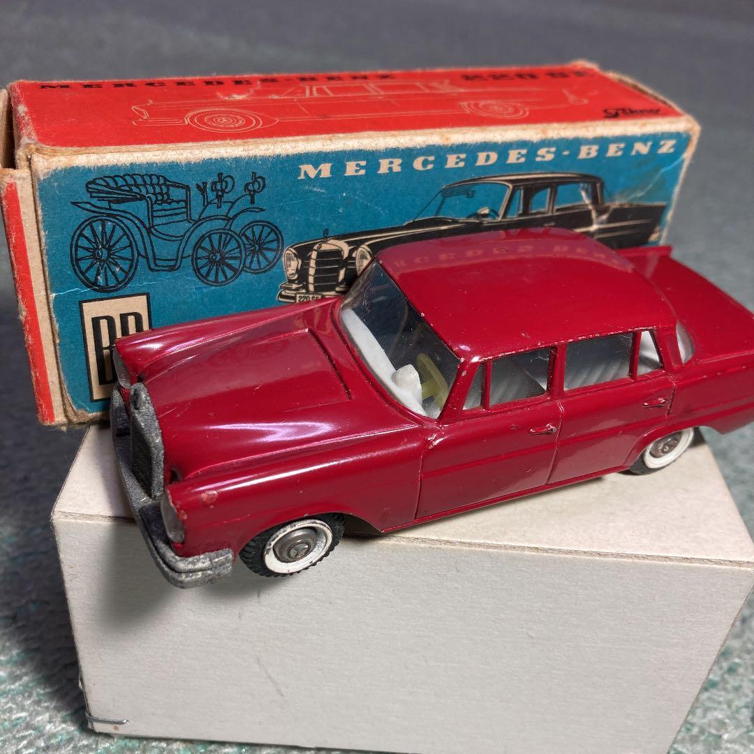 テクノ、メルセデスベンツ、220S E  1962年製