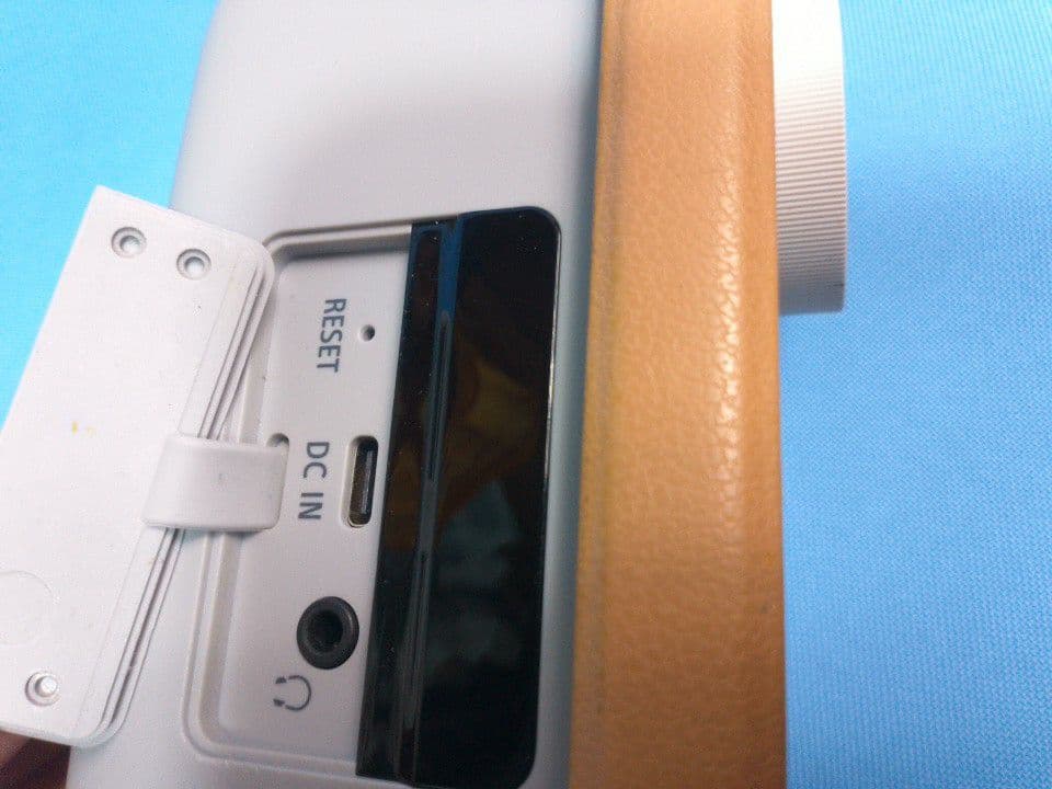 ソニー　SONY お手元スピーカー ホワイト　白　通電OK