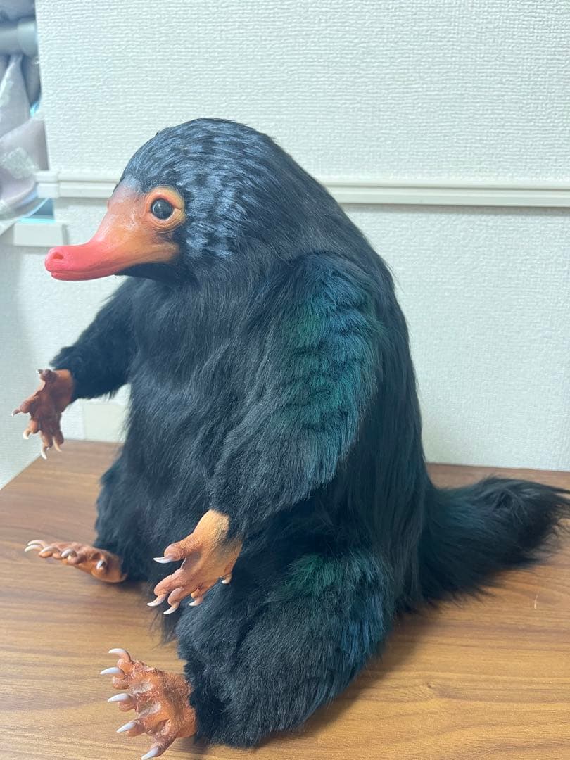 希少ファンタスティックビースト魔法動物ニフラー　海外アーティストトイ