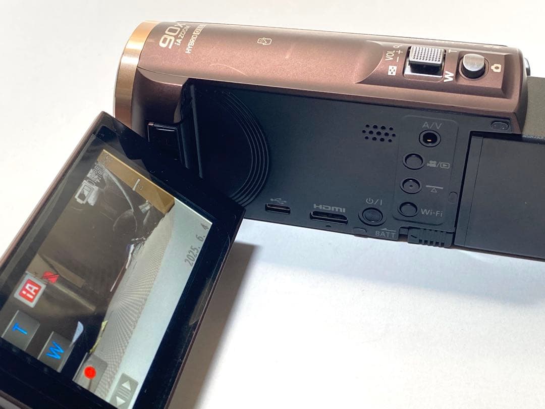 【中古美品】Panasonic ビデオカメラ HC-V550M +その他