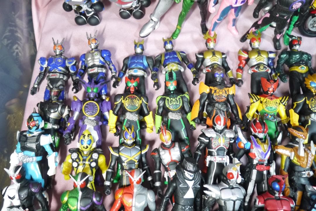 ライダーヒーローシリーズ　ビッグサイズソフビフィギュア　など　98体セット