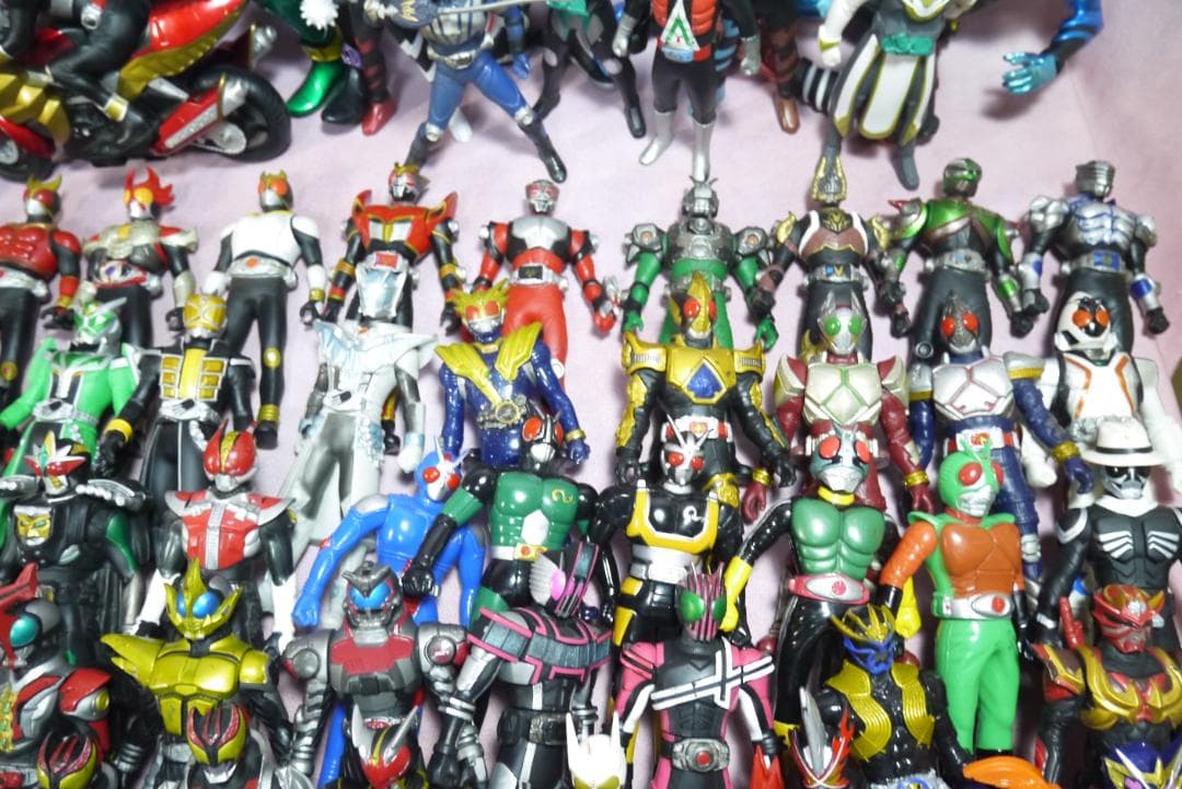 ライダーヒーローシリーズ　ビッグサイズソフビフィギュア　など　98体セット
