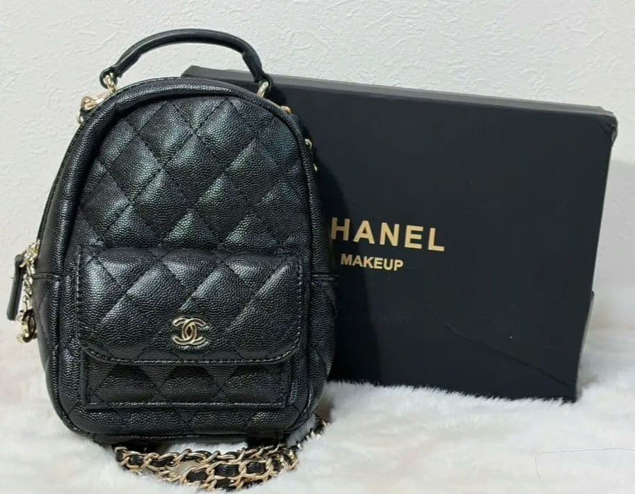 k*i様 CHANEL MAKEUPミニリュック　ブラック　ノベルティ　新品