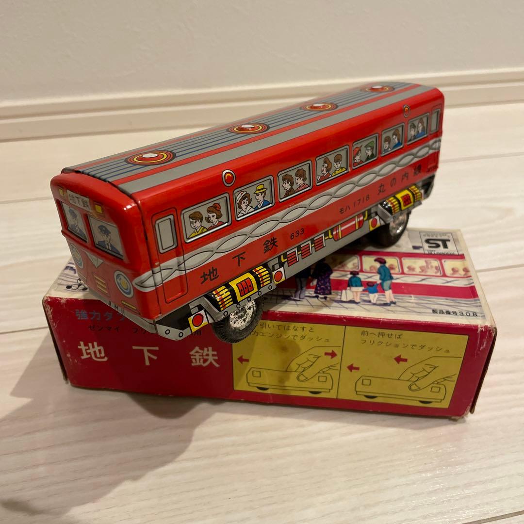 ブリキのおもちゃ