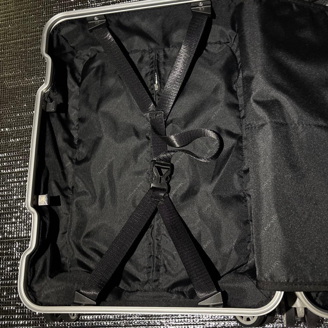 メルセデスベンツ　 キャリーケース　32L 機内持ち込み