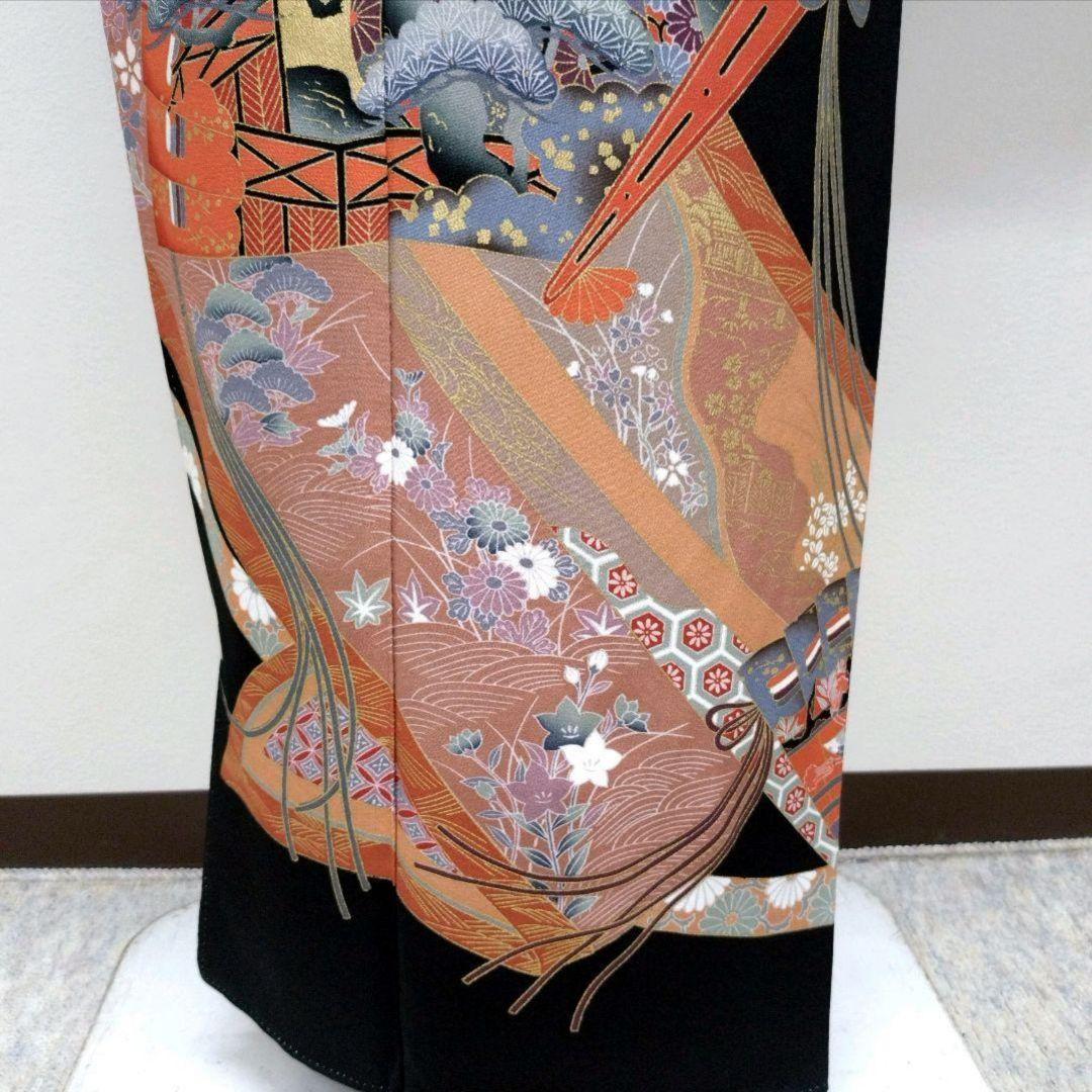 708　半額セール　正絹　美品　格調高い　友禅黒留袖　５点フルセット