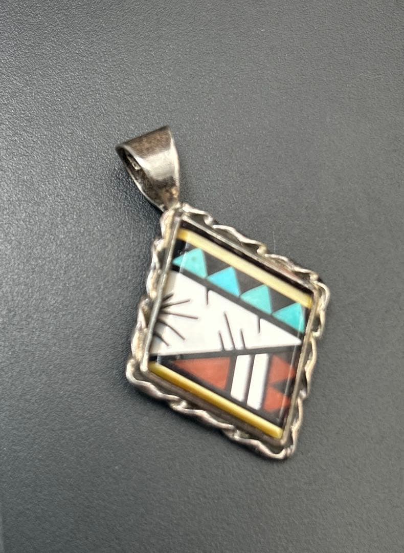 ペンダントトップ　ネックレス　ZUNI族　ズニ族　インディアンジュエリー　CB作