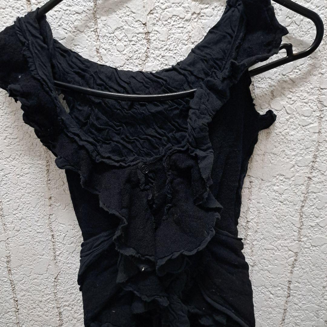 alice auaaフリル付き黒キャミソール