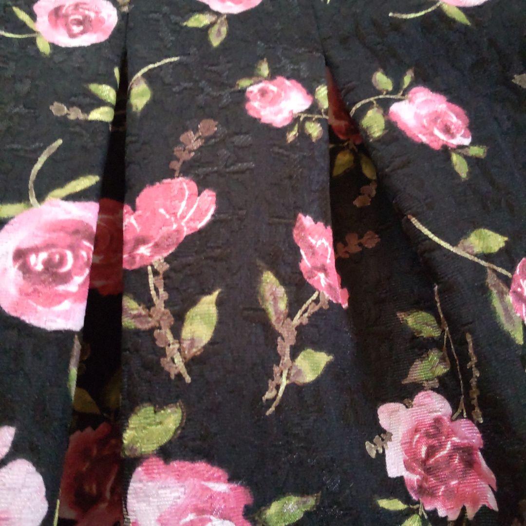 ☆新品タグ付き❗️M'S GRACY 膝丈スカート☆