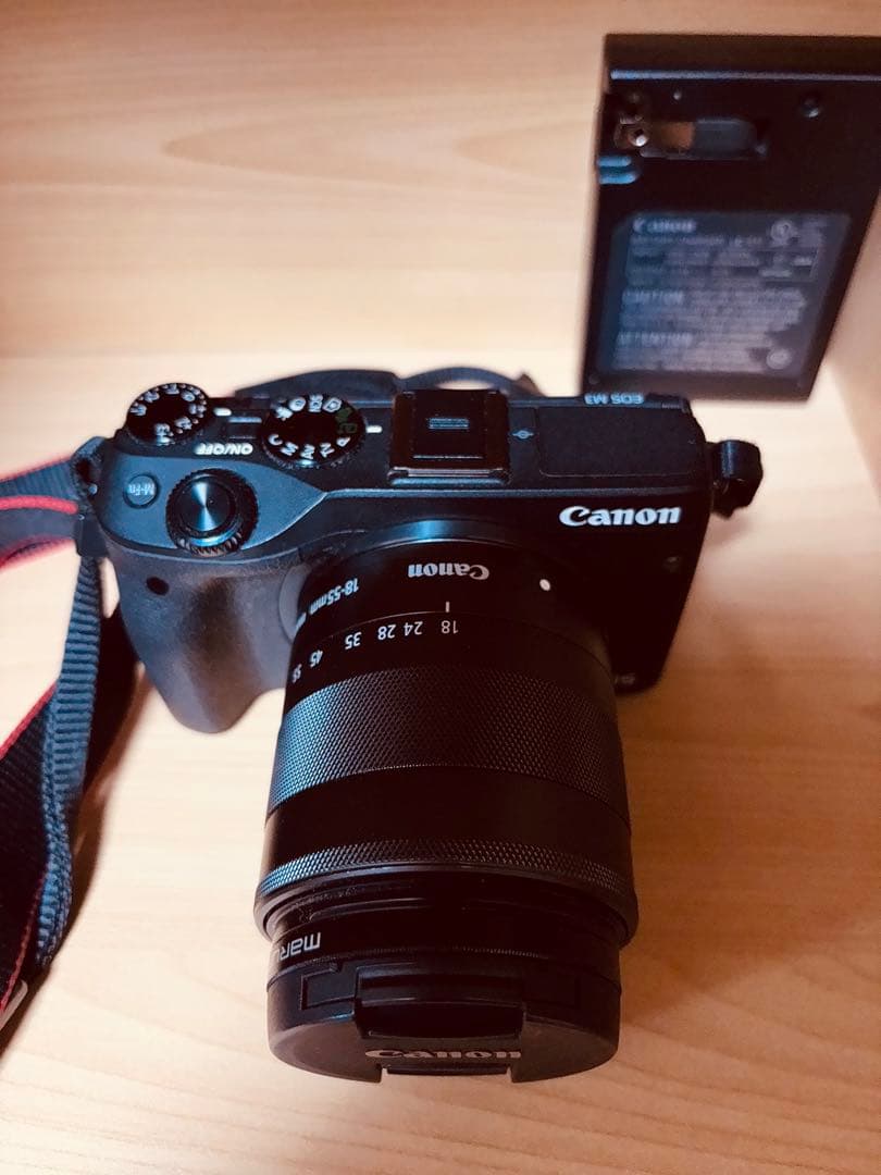 Canon EOS M3ミラーレスカメラ レンズ2本付き（ダブルレンズキット）