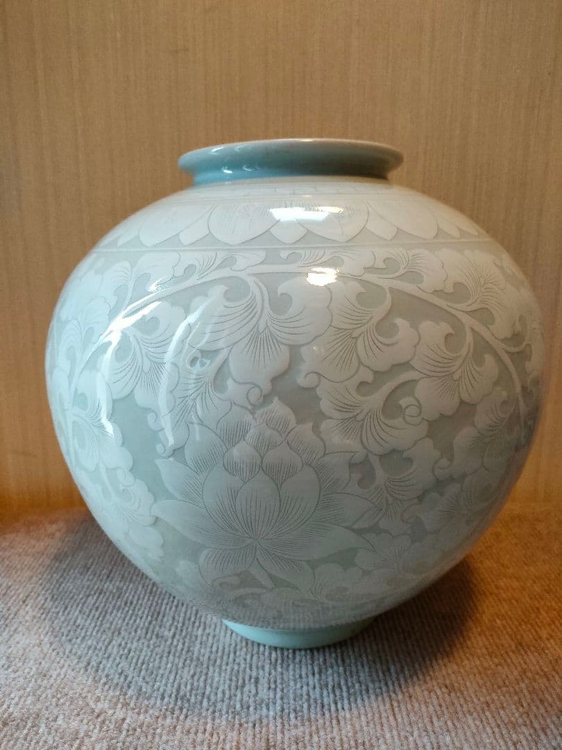 青磁　花瓶　壺　韓国　大きい壺 値下げしました