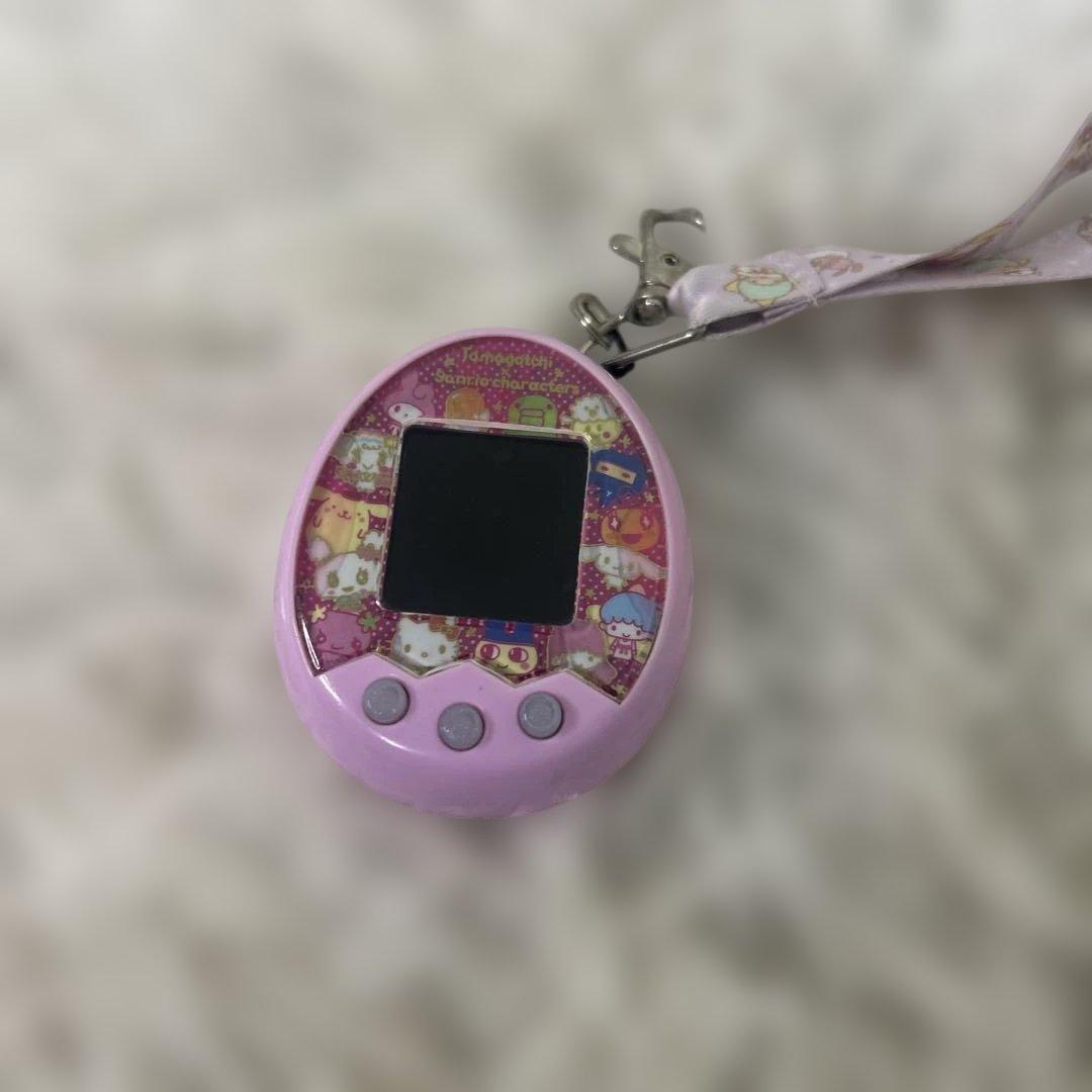 たまごっちみくす　サンリオキャラクターズver. 　ピンク　バンダイ