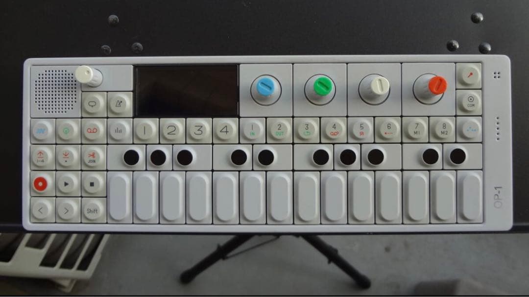 コ*タ様 最終値下げ　Teenage Engineering OP-1