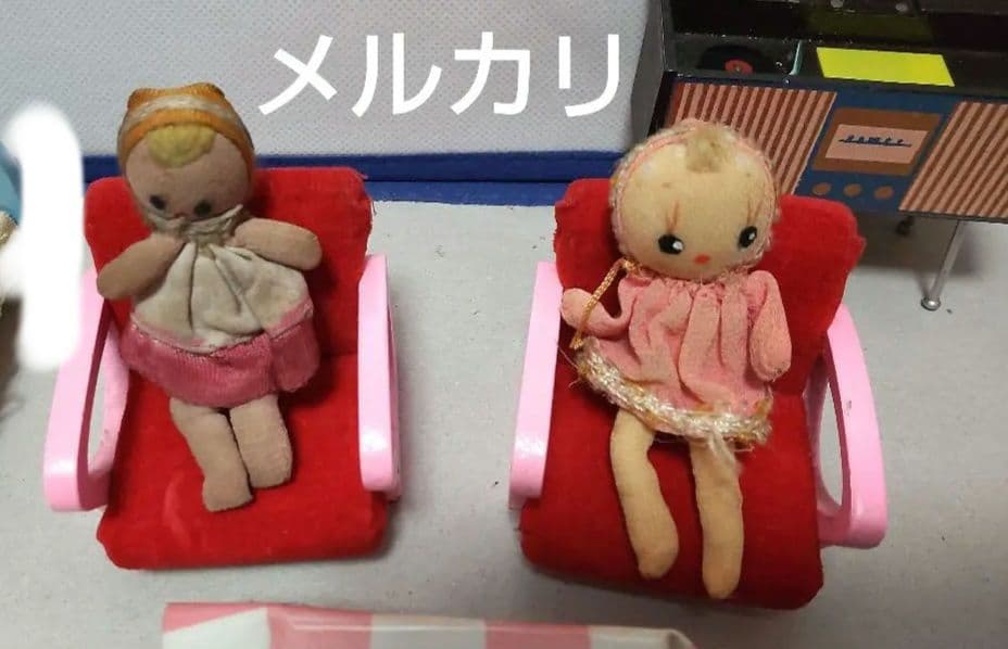 ヘロヘロ人形2体・家具セット