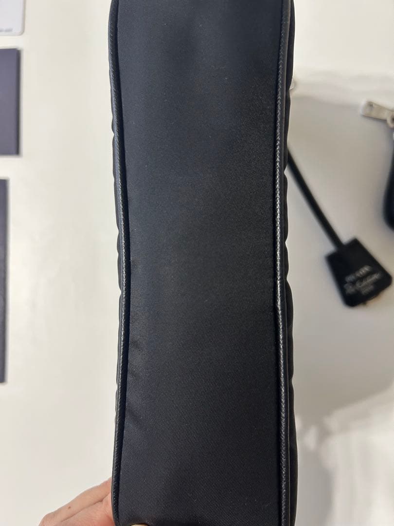 ゆみ　PRADA Re-Edition 2005 Re-Nylon バッグ