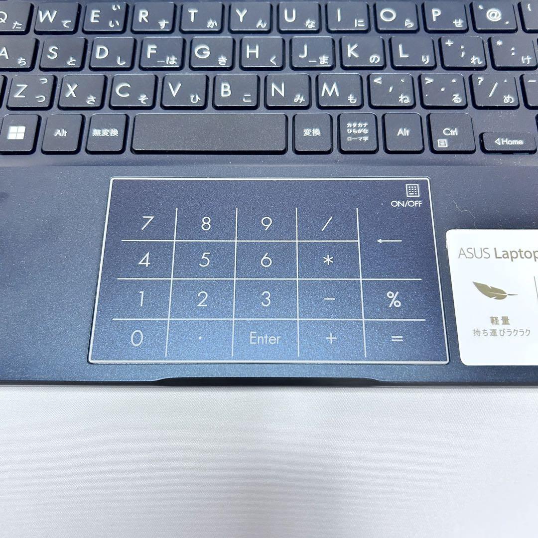 【美品】レアカラー｜ASUS ｜テンキー付きタッチパッド ｜2024年製｜SSD