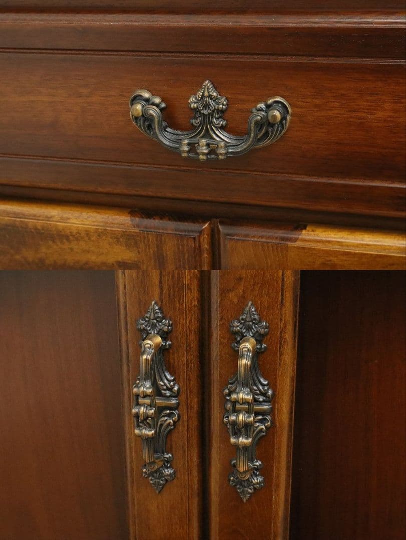 カリモク【コロニアル】キャビネット・収納棚・リビングボード